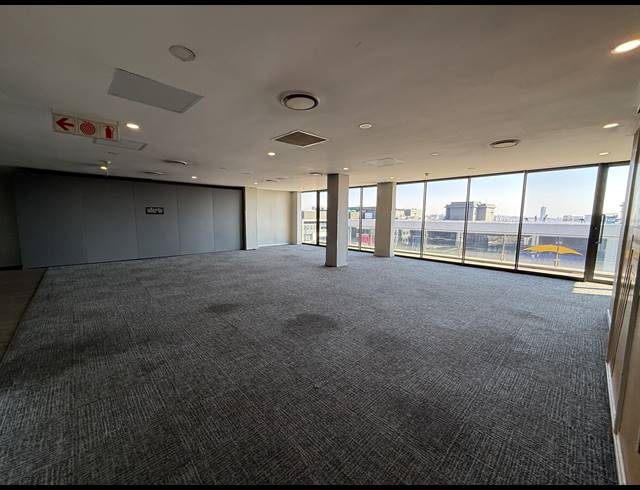1,481M² OFFICE TO LET IN PARKTOWN
